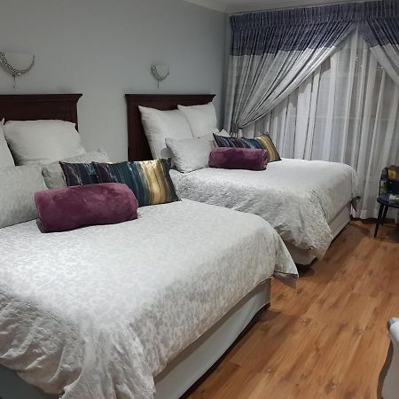 Good 2 Go Guest House 베노니 외부 사진