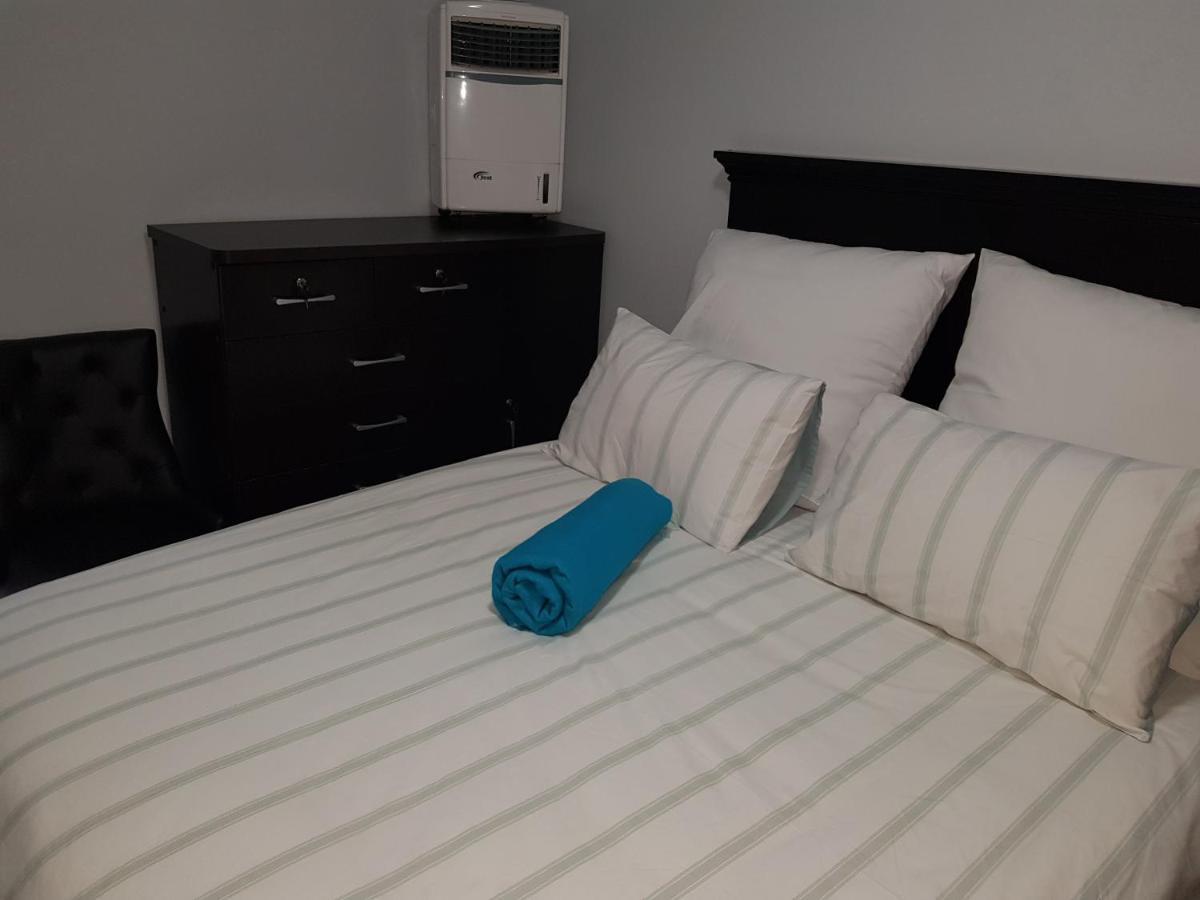Good 2 Go Guest House 베노니 외부 사진
